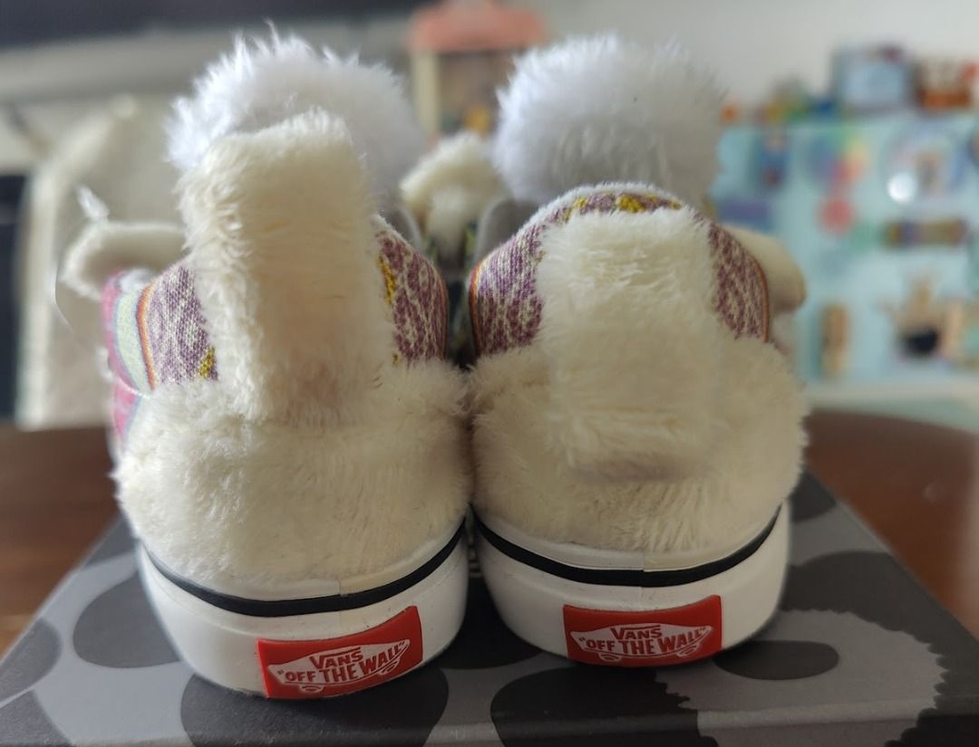 Slip on fluffy vans deals