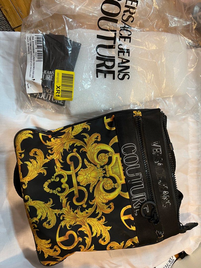 Versace sling (Category: Luxury Bags & Wallets) located in Valenzuela. Submitted by aleon21 (Listing ID 1250116102, Image 1). Description: This is super duper sale 🥹🙏🏻 Since may flaw siya. Ok pa naman ang bag sturdy parin. Clean sa luob. Corners lang and yung print sa front issue ‼️ Sling is ok parin Complete ✅ .
