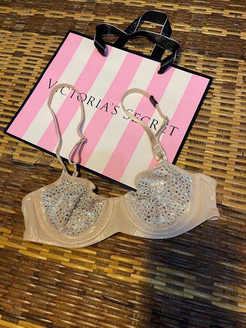 Victoria's Secret 30B/32A, Women's Fashion, New Undergarments & Loungewear  on Carousell