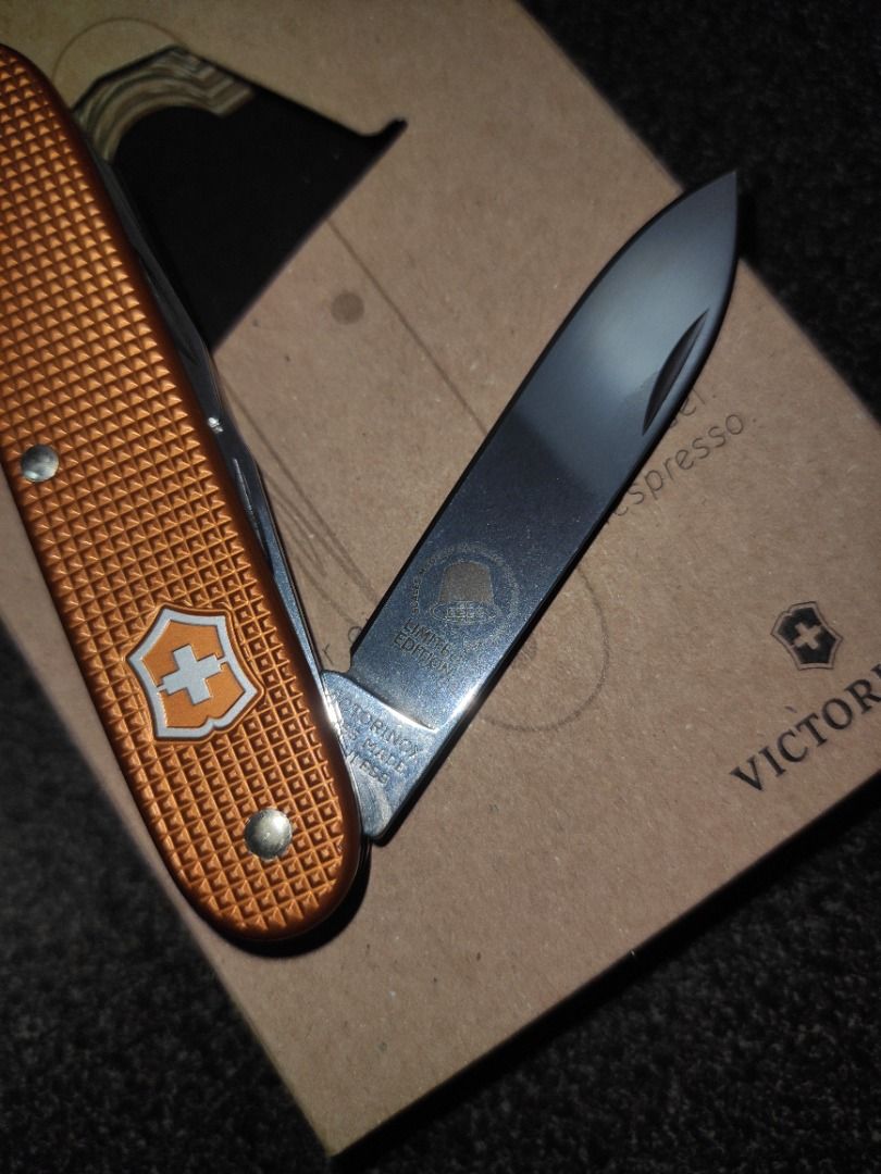 Victorinox pioneer hotsell nespresso 2019