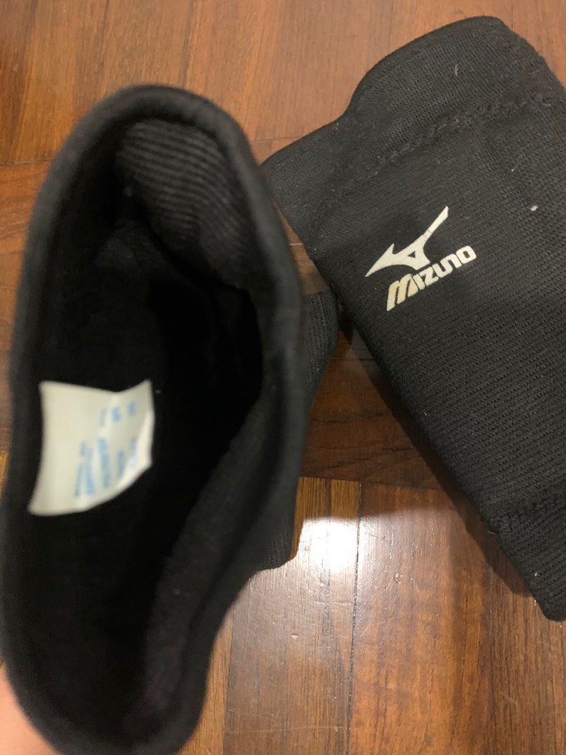 Mizuno knee hotsell pads malaysia