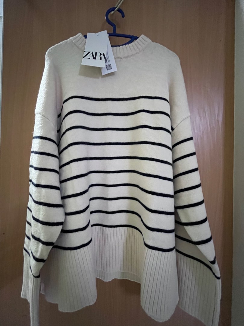 Thin sales white sweatshirt