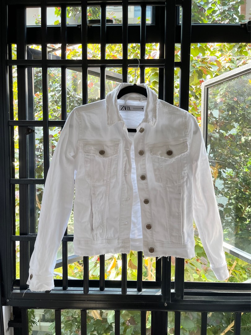 Zara white denim jacket, Women's Fashion, Coats, Jackets and Outerwear ...
