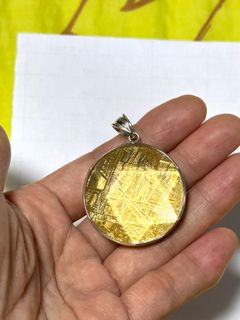 （分類：）位於 。 由 s.car 提交（商品編號 1250189942，圖片 1）。簡介： 。
