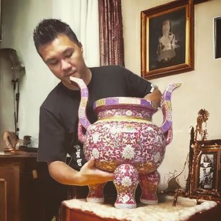 古玩奇事：自我生初，在長之道乃至愛華夏文化，六歲姨母送我之中國故事至今，亦藏書，餘少時頗有疑，何自三皇五帝至共和時，其數千年前生之事，我亦能自見史書知之信，則恐當時真有之實之一成，已令我生多疑，及長而深去治國史，乃知今之史書多源於清代， 清代卻與夏相去數千年，歷史無真相，只殘一道理，故自幼有一願，望能以史實盡得複完
⭐⭐⭐⭐⭐⭐