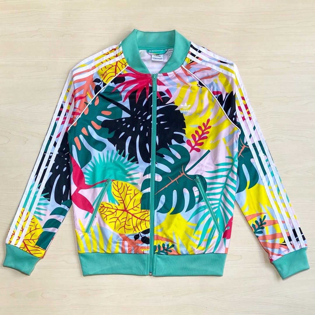 Adidas floral superstar jacket Original, Fesyen Wanita, Pakaian Wanita ...