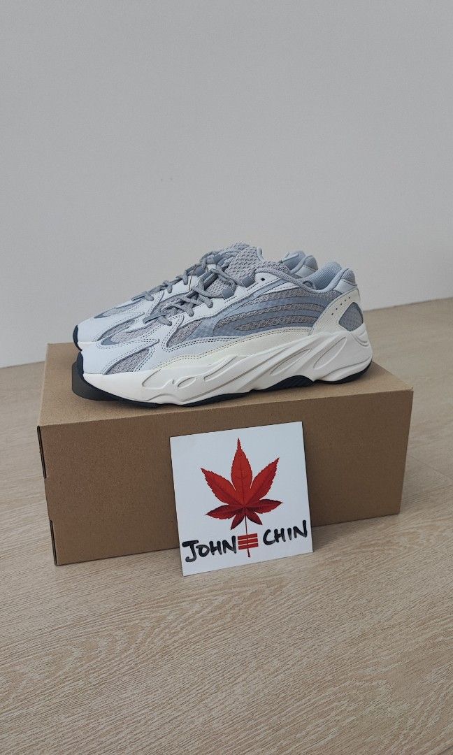 Yeezy supply 700 static top
