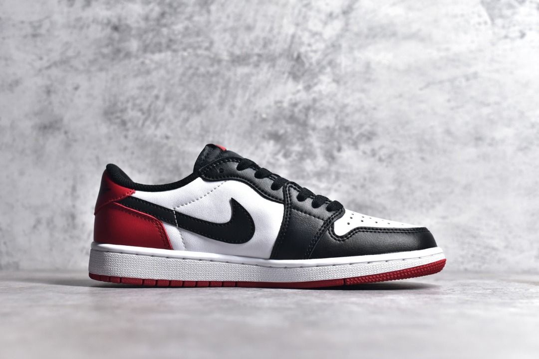Air Jordan 1 Retro Low OG Black Toe shoes Men s Fashion Footwear