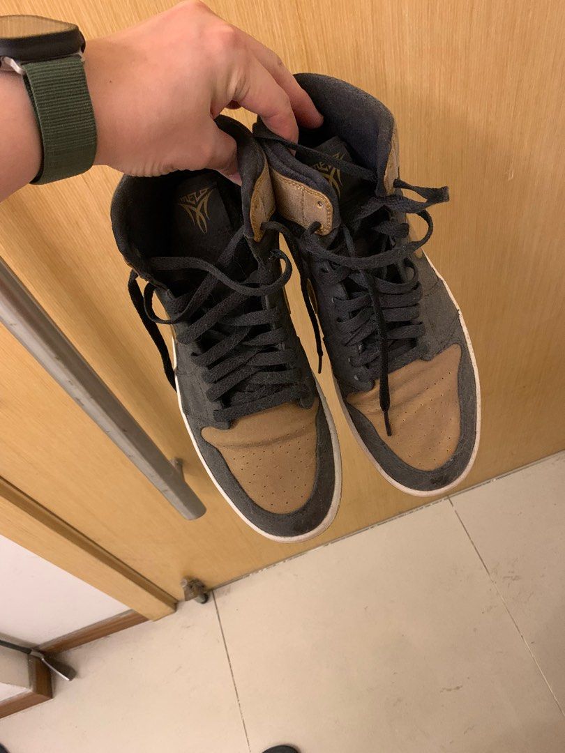 air jordan black and gold