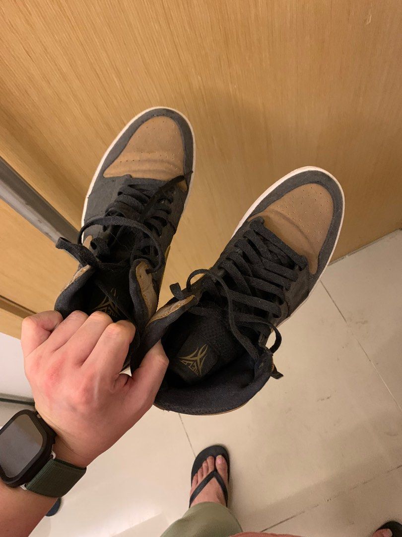 air jordan black and gold