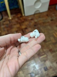 AIRPODS PRO (2ND HAND)