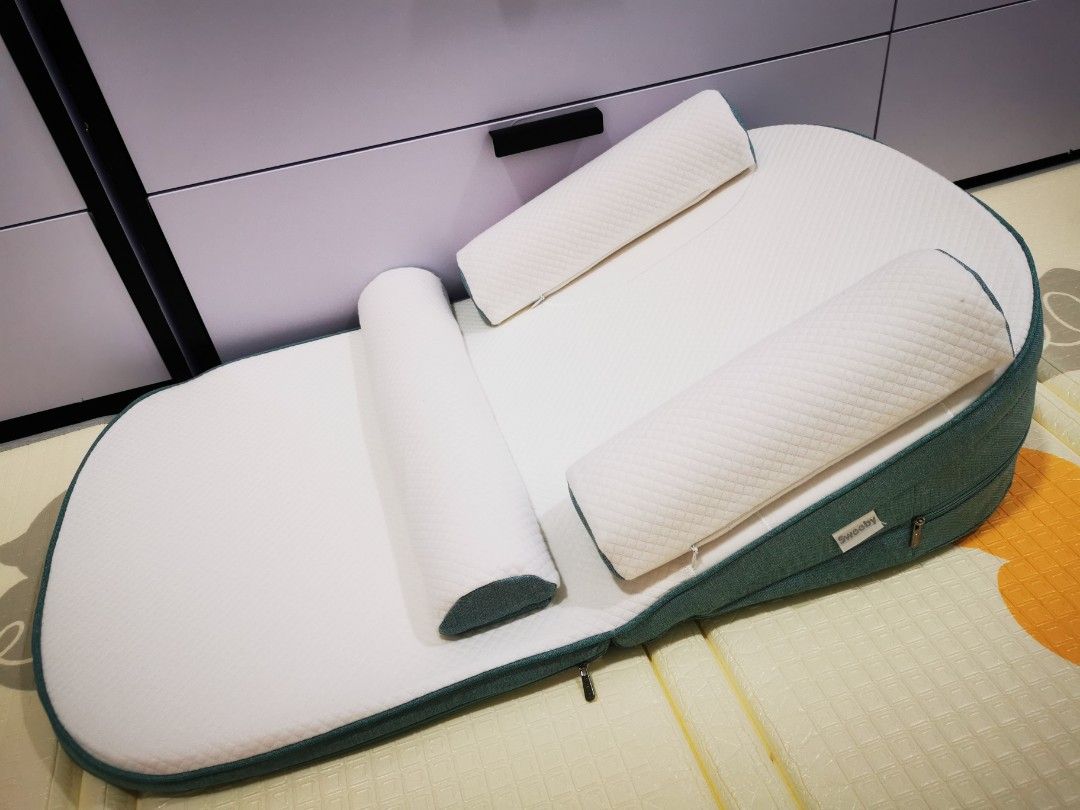 Anti Spitting Anti spill Milk Slope Incline bed Snuggler Lounger Wedge