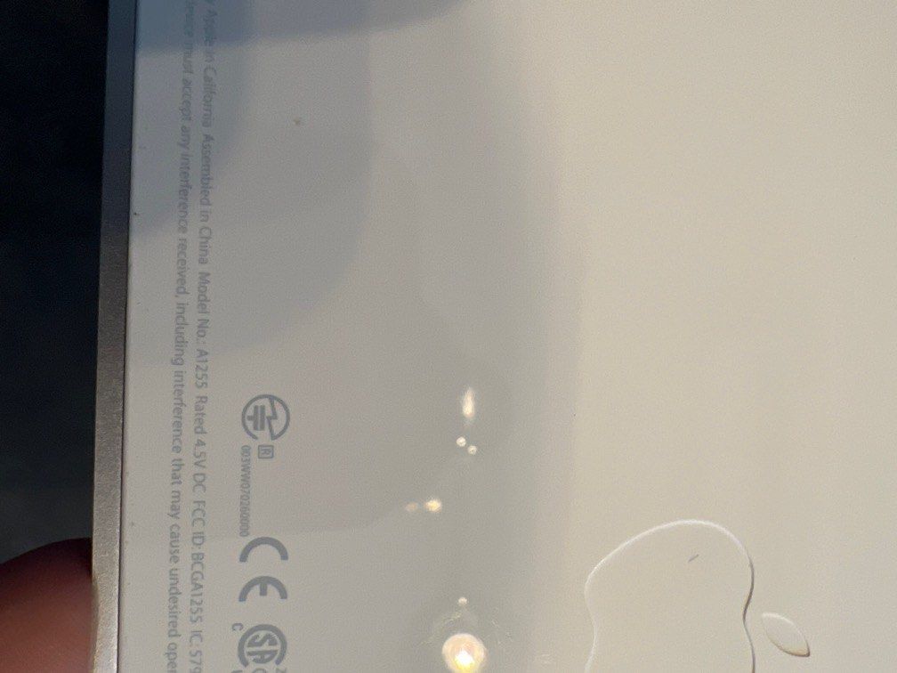 *Not Working *Apple Wireless Keyboard Corroded Batteries Inside Not