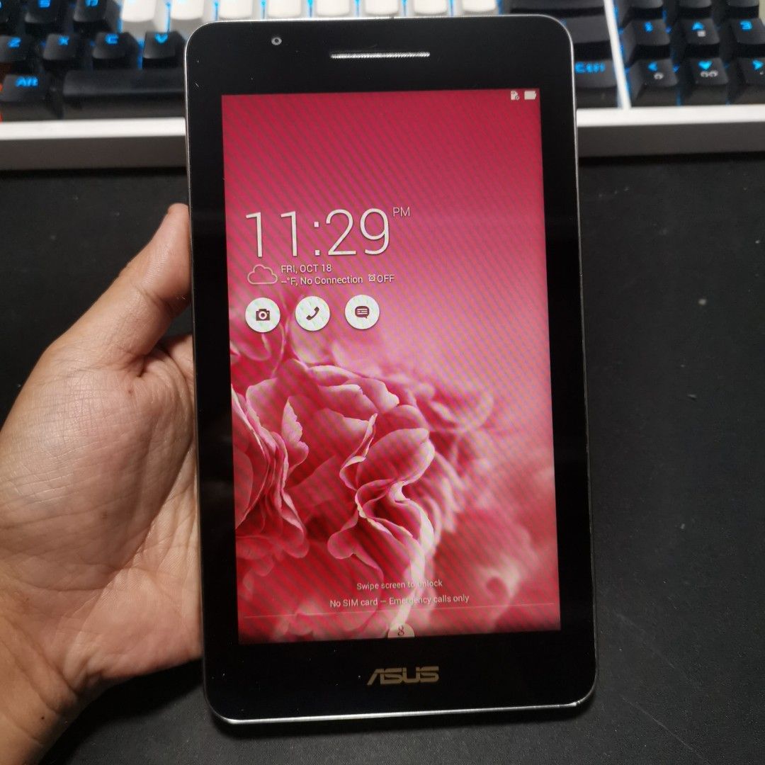 ASUS fonepad 7 K01N (SIM) | Item Code: 68 (Category: Asus) located in Caloocan City. Submitted by christian.montalban (Listing ID 1250241047, Image 1). Description: ASUS fonepad 7 K01N (SIM) | Item Code: 68 Price: P1,799.00 Color: Black 8GB ROM | 1GB RAM 7" IPS LCD Display 3,950 mAh Li-Ion Non-Removable Battery OS: Android 4.4.2 Issue: Line on LCD Package: Tablet Only. Location: North Caloocan For Meetup: SM Fairview COD (Shipping Fee covered by 