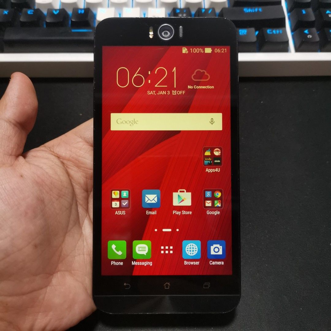 ASUS Zenfone Selfie Z00UD | Item Code: 76 (Category: Asus) located in Caloocan City. Submitted by christian.montalban (Listing ID 1250331966, Image 2). Description: ASUS Zenfone Selfie Z00UD | Item Code: 76 Price: P2,199.00 Color: Red 30GB ROM | 3GB RAM 5.5" IPS LCD Display 3,000 mAh Li-Ion Removable Battery OS: Android 5.0.2 Issue: Power Button Problem | Light Yellowish Display Package: Unit Only. Location: North Caloocan For Meetup: SM Fairview