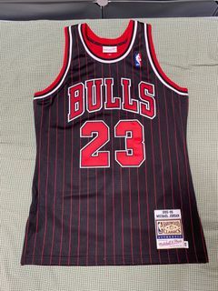 WTS Authentic Vintage Champion Chicago Bulls Michael Jordan No.23 Jersey  Size 44, Men's Fashion, Activewear on Carousell