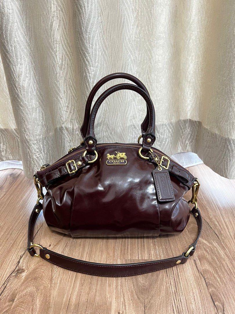 💜COACH purple leather wristlet bag | Leather change purse, Leather  wristlet, Brown leather bag