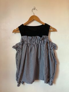 (Category: ) located in . Submitted by thriftfling (Listing ID 1250273276, Image 1). Description: .