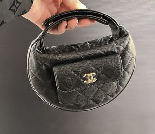 BNIB 23b chanel round caviar mini clutch with top handle bag, Women's  Fashion, Bags & Wallets, Clutches on Carousell