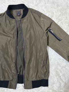 (Category: ) located in . Submitted by bigbossthrift (Listing ID 1250254116, Image 1). Description: .