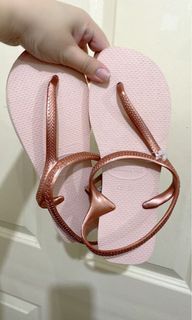 Brand new Havaianas original sandals  Rosegold Size 39-40