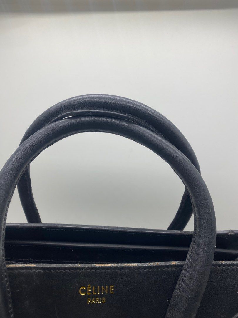 CELINE LUGGAGE BAG ❤️ (Category: Luxury Bags & Wallets) located in Bacolod City. Submitted by chuchaystuffs (Listing ID 1250235283, Image 3). Description: Lampo zip , signs of use sa rubber edge nya see pics po.