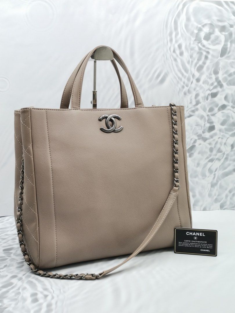 Chanel 2 Way Caviar Leather Tote Bag Ruthenium Hardware, Luxury, Bags &  Wallets On Carousell
