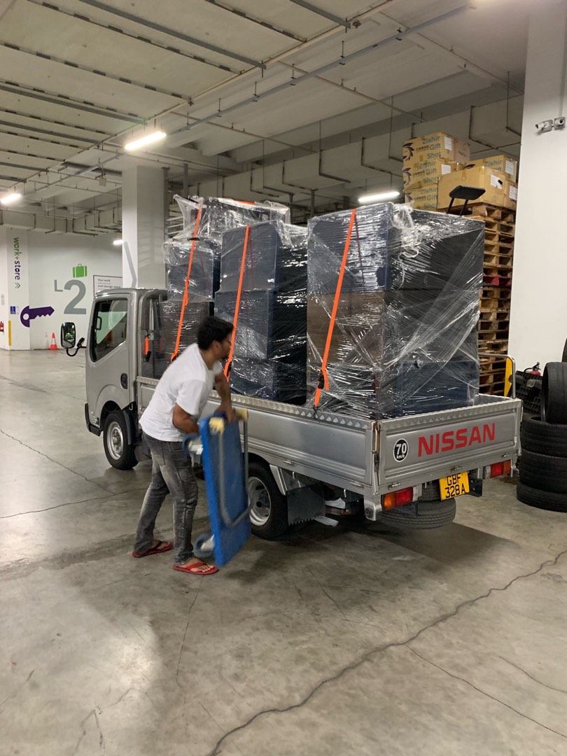 CHEAPEST MOVER FURNITURE MOVER HOME MOVER URGENT MOVER