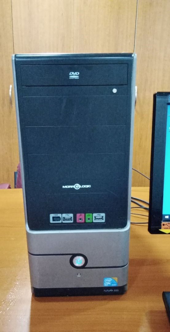 Complete Desktop Computer Set with installed 500GB Hard Drive