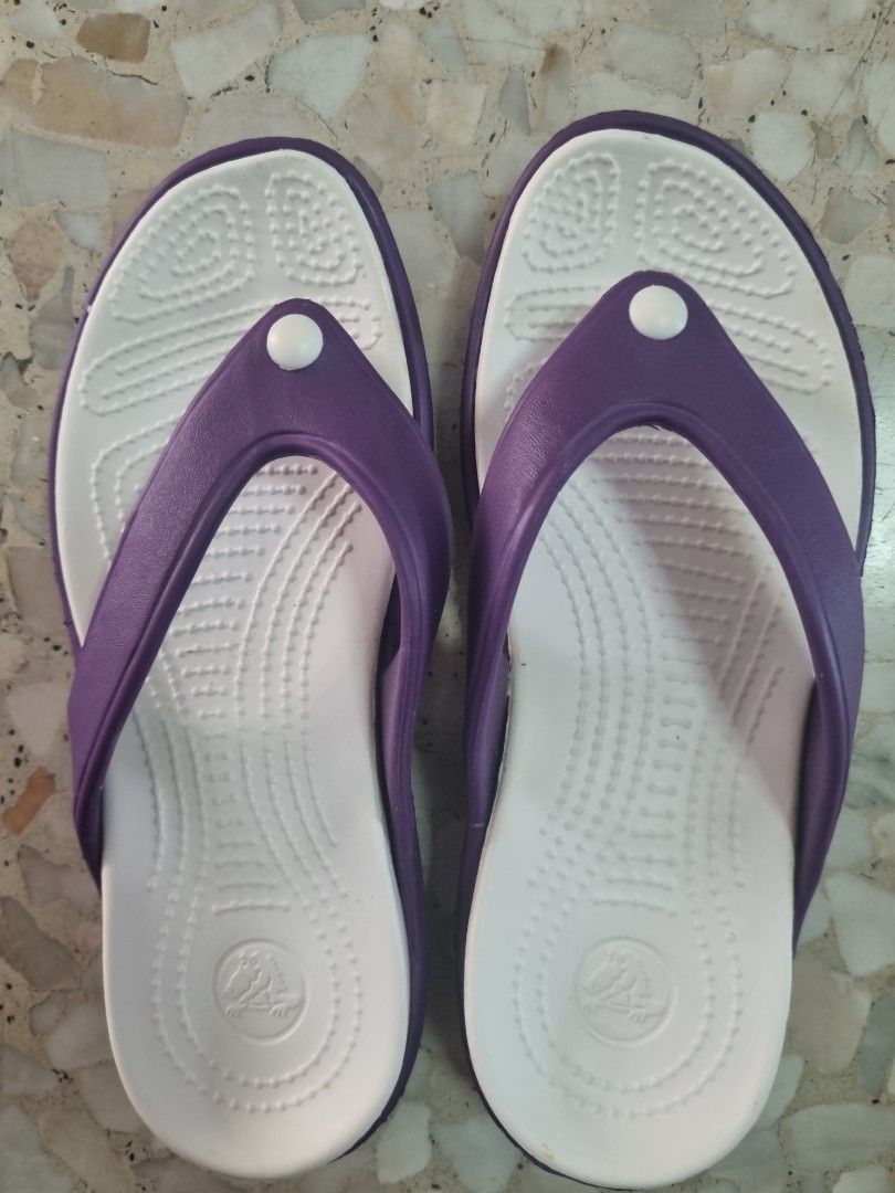 Purple crocs flip clearance flops
