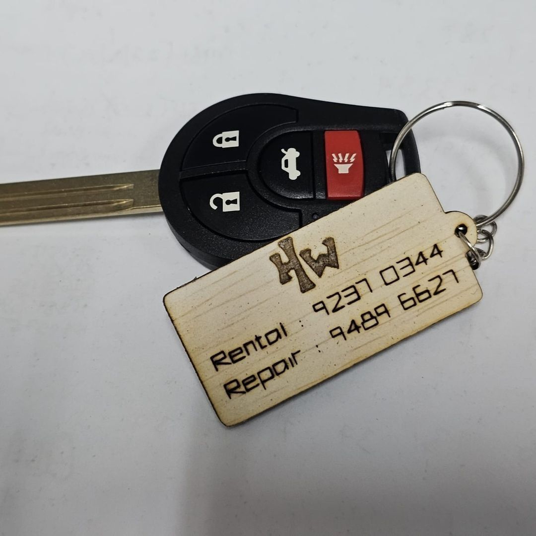 Customized number plate keychain online