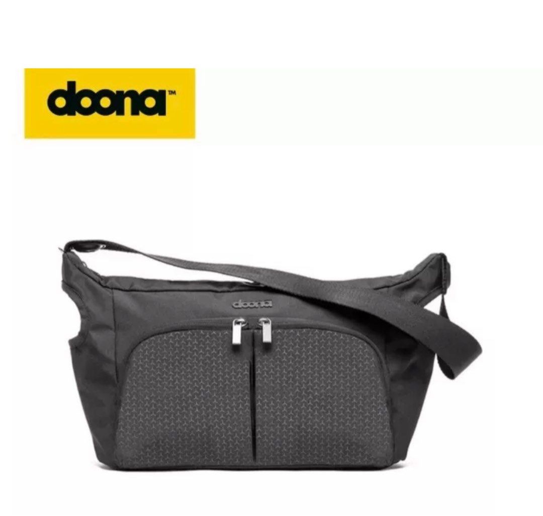 Doona essentials online bag nitro black