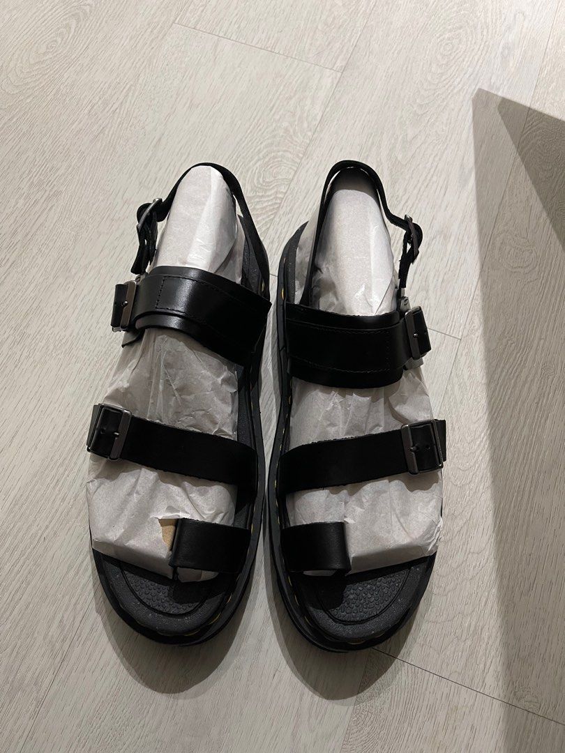 Dr martens deals fynn