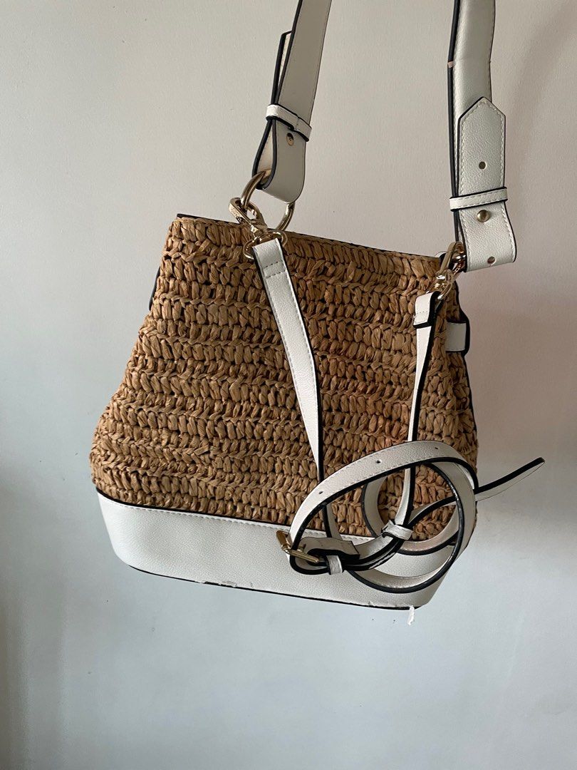 Dune Bucket Bag (Category: Luxury Bags & Wallets) located in Quezon City. Submitted by cm_preloved (Listing ID 1250226023, Image 3). Description: Please see photos for flaws Price is negotiable :) .