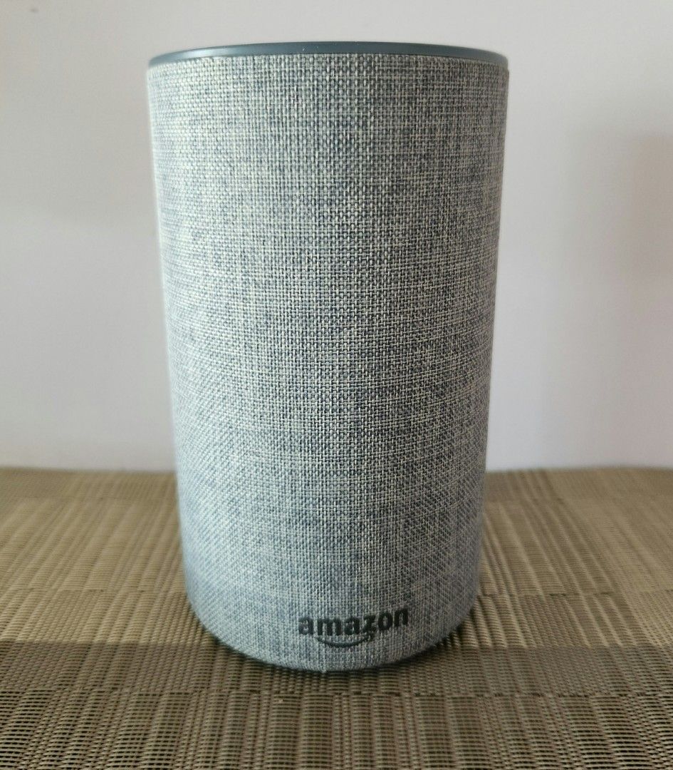 Echo (2nd Generation) - Smart speaker with Alexa and Dolby processing,  音響器材, Soundbar、揚聲器、藍牙喇叭、耳擴- Carousell