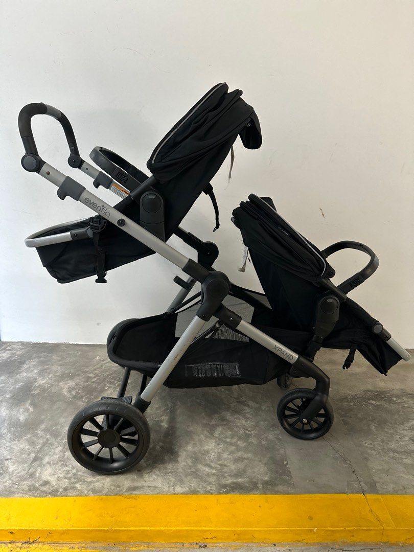 Evenflo Pivot Xpand Double Stroller, Babies & Kids, Going Out