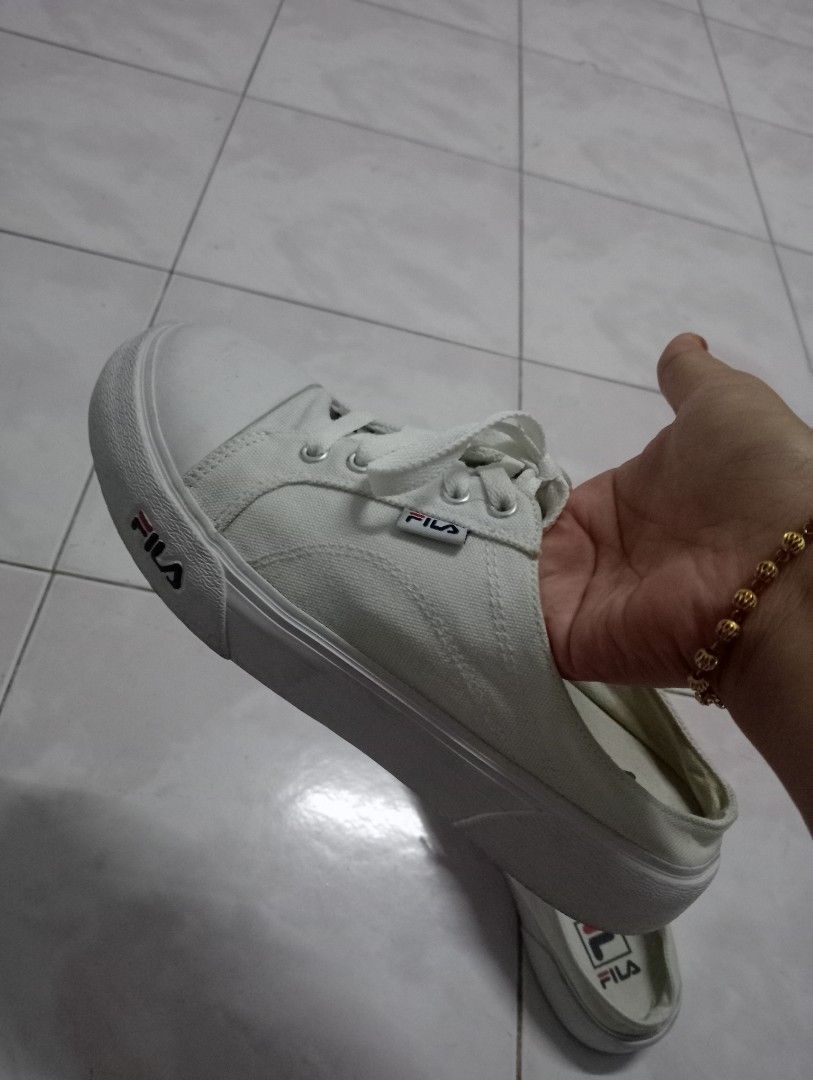 Fila como mules