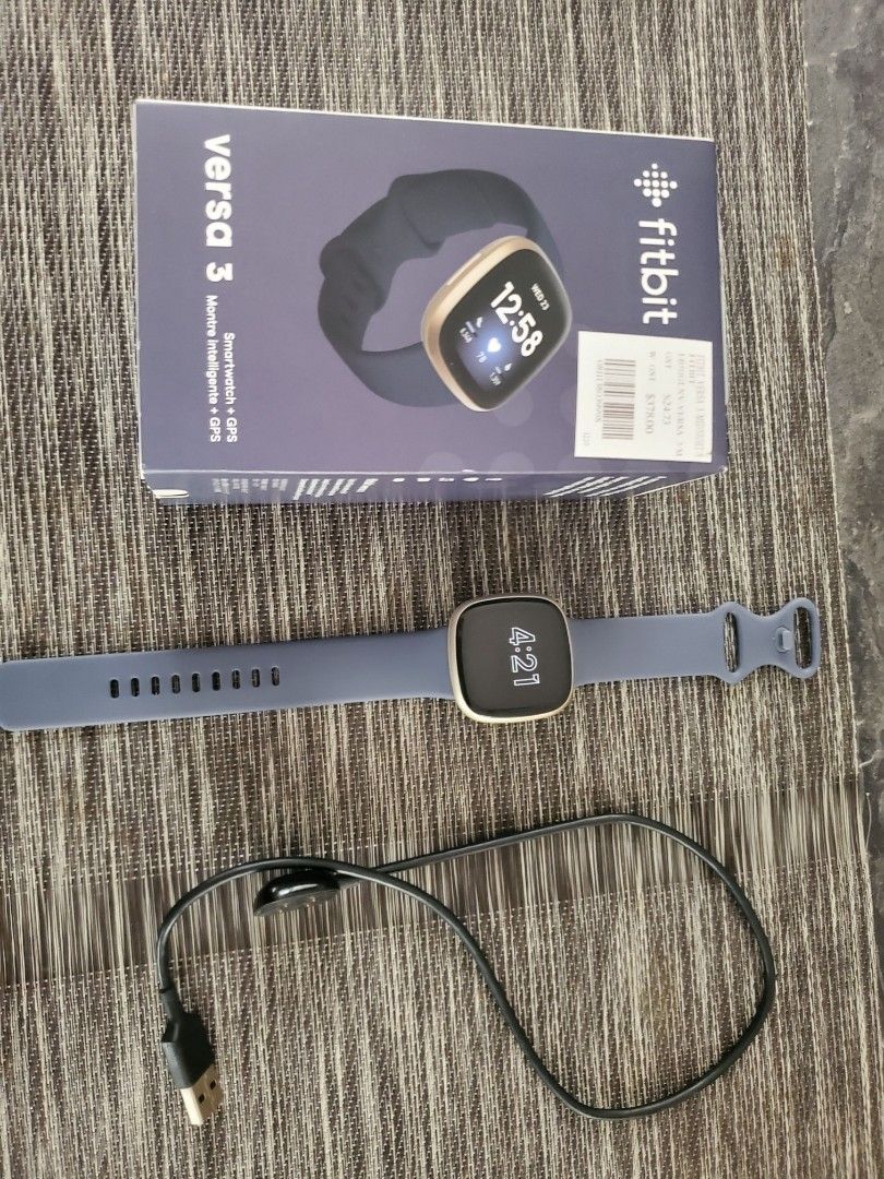 Fitbit versa 3 sale used