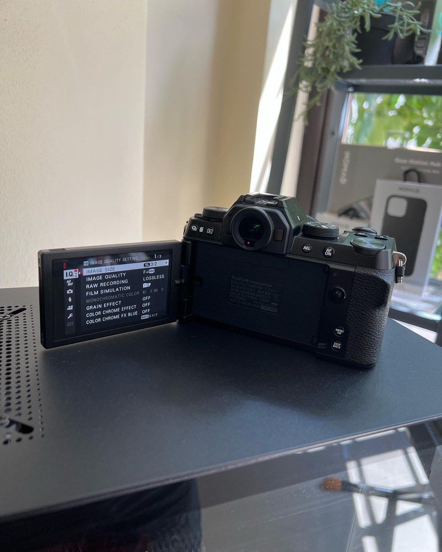 For Sale Fujifilm XS10 1855mm Kit lens with free Boya Microphone