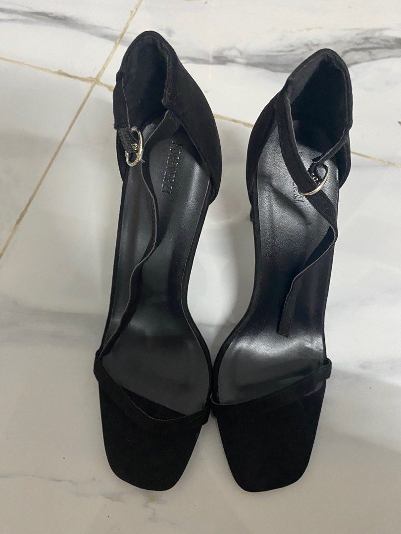 Forever 21 black heels top