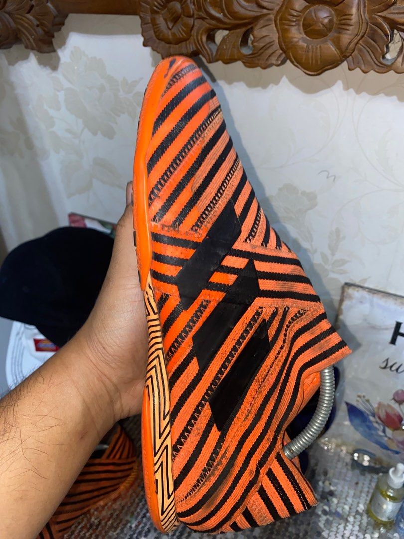 Adidas nemeziz futsal black top