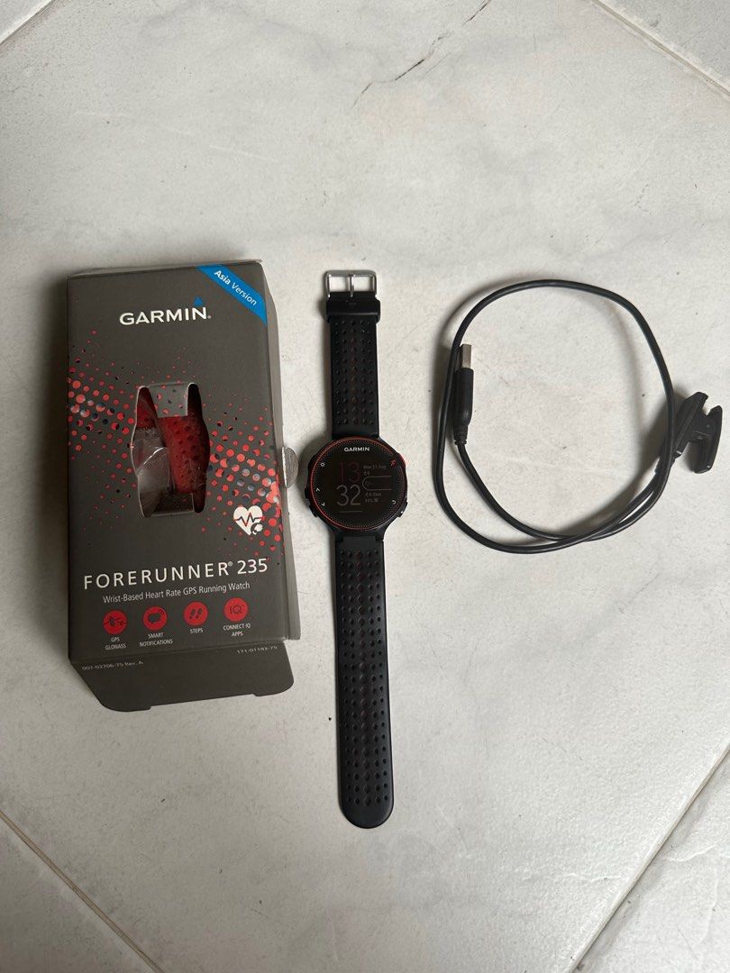 Garmin forerunner 235 gps heart rate monitor watch hot sale
