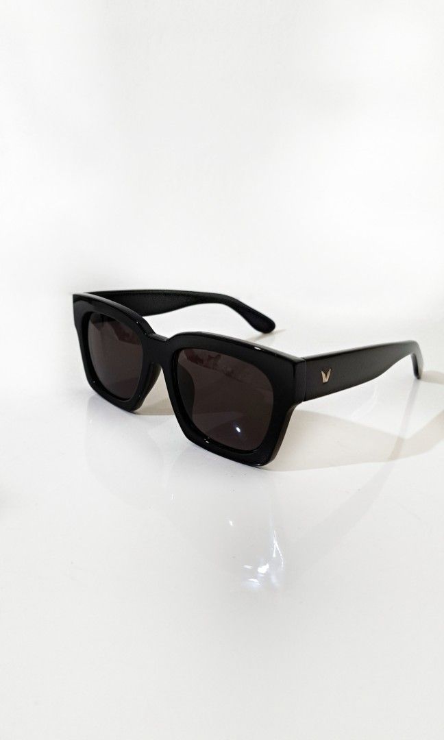 Gentle Monster sunglasses on Carousell