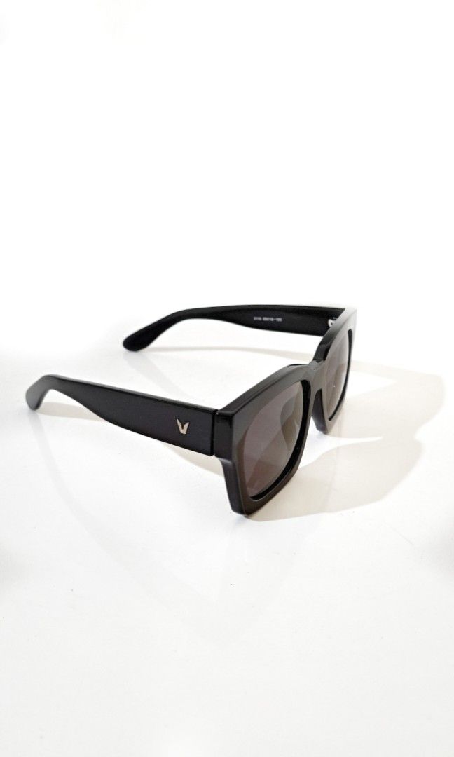 Gentle Monster sunglasses on Carousell