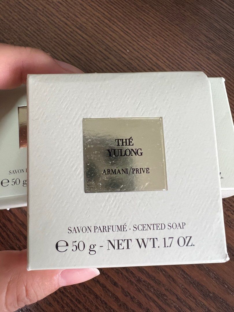 Armani soap top