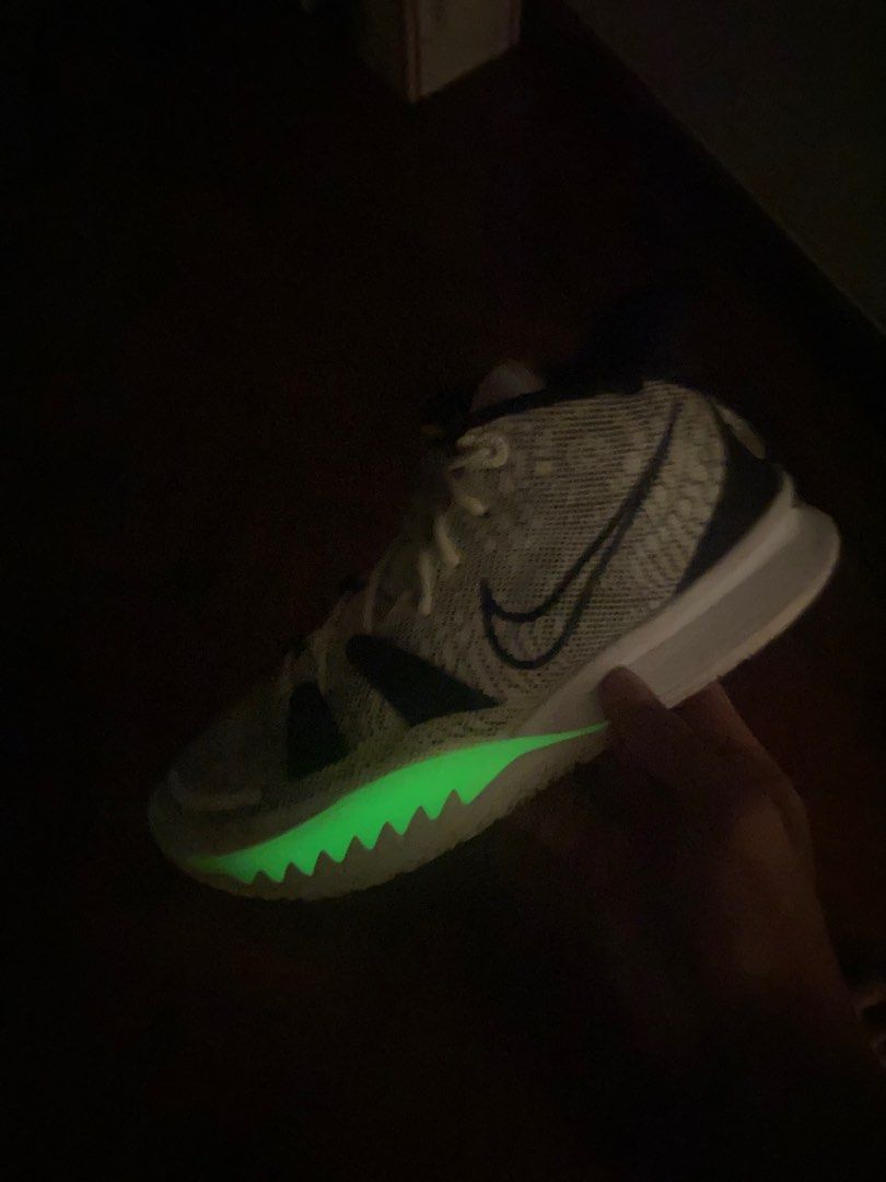 Glow in the dark kyrie 5 store