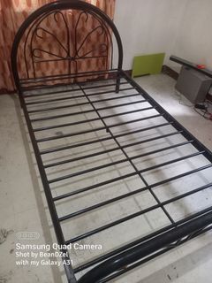 Heavy-duty Steel Double Bed Frame