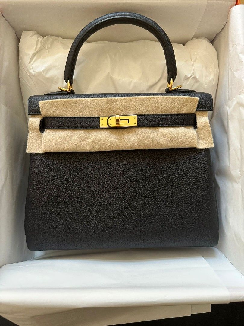 Hermes Kelly bag 28 Retourne Black Togo leather Gold hardware