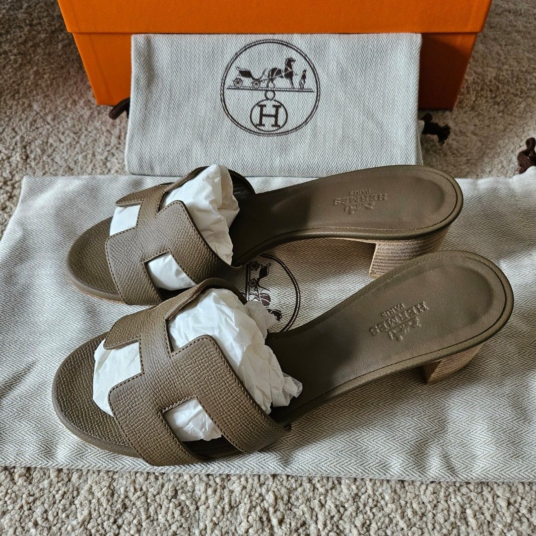 Hermes Oasis Sandals, Women's Fashion, Footwear, Sandals on Carousell