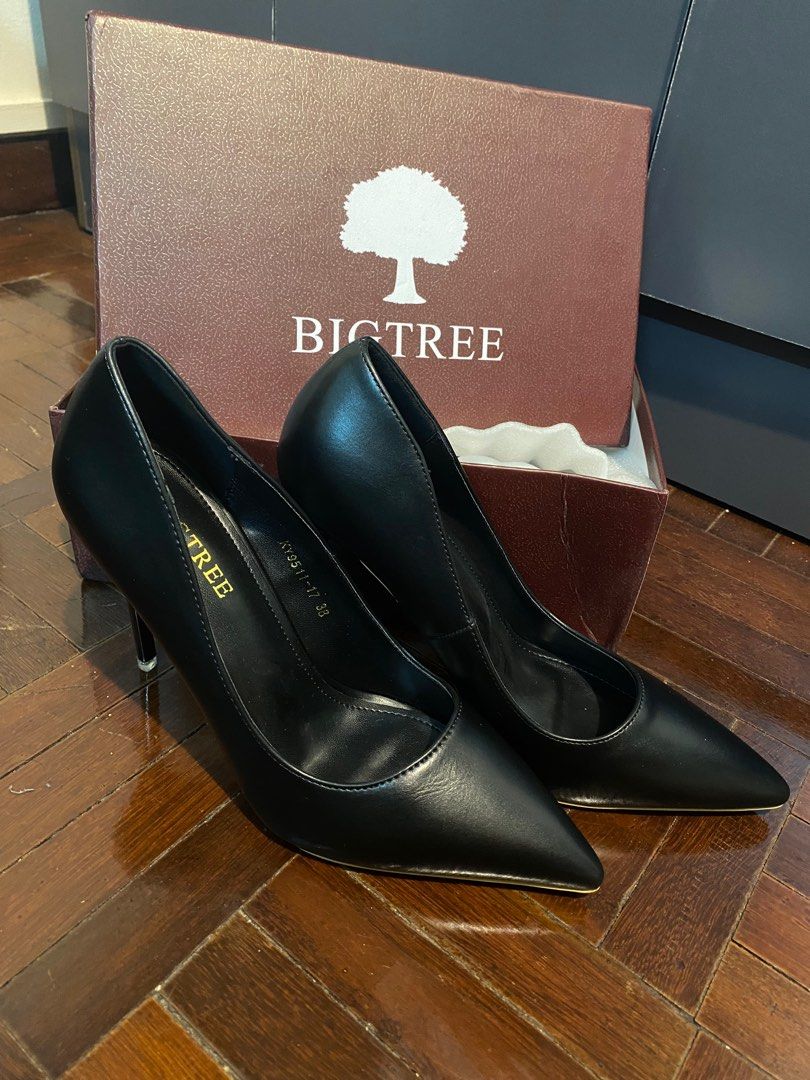 Matte black pumps on sale